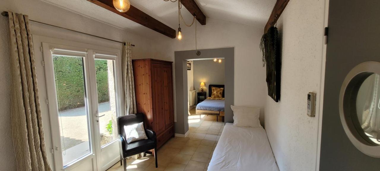 Villa Liberty Entraigues-sur-la-Sorgue Room photo
